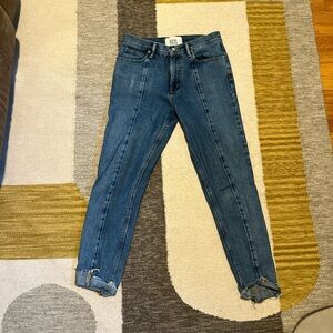 BDG Dad Slim Taper Fit Patch Jeans
31×32”